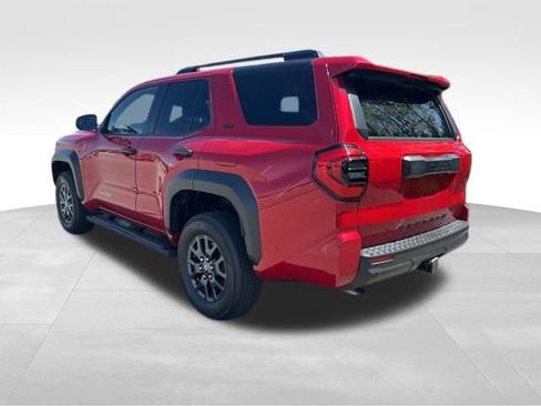 Used 2025 Toyota 4Runner SR5 AWD/4WD image 4