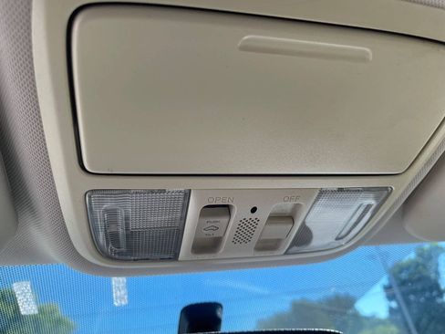 Used 2012 Honda CR-V EX-L image 19