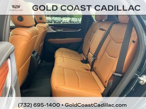 Certified 2025 Cadillac XT5 Premium Luxury w/ LPO, Floor Liner Package AWD/4WD image 14