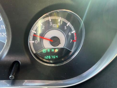Used 2014 Chrysler 200 Limited FWD image 16