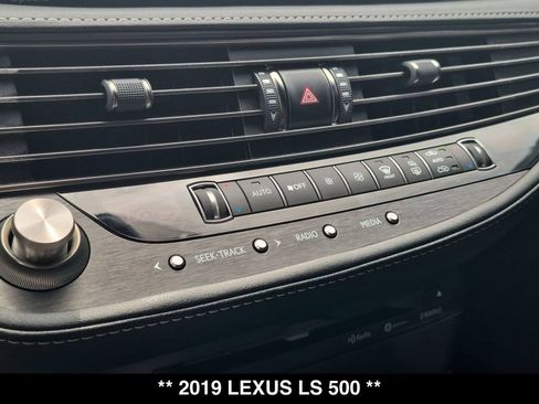 Used 2019 Lexus LS 500 AWD image 23