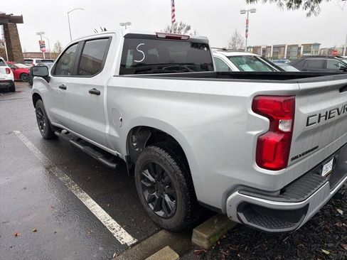 Used 2022 Chevrolet Silverado 1500 Custom w/ Safety Confidence Package image 9