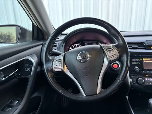 Used 2013 Nissan Altima 2.5 SV image 23