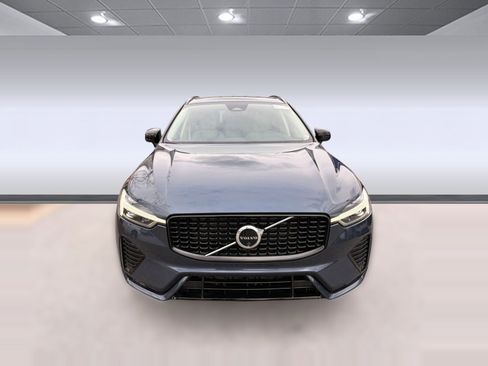 Certified 2024 Volvo XC60 B5 Plus w/ Protection Package Premier image 6