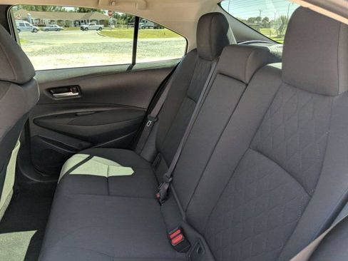 Used 2020 Toyota Corolla LE image 13