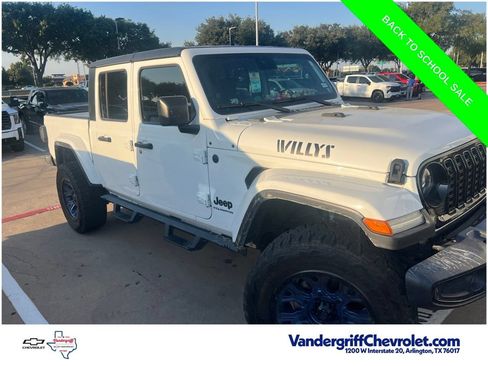 Used 2024 Jeep Gladiator Sport AWD/4WD image 7