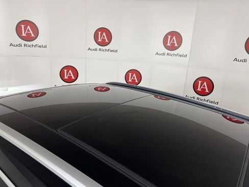 Used 2022 Audi Q5 2.0T Premium image 7