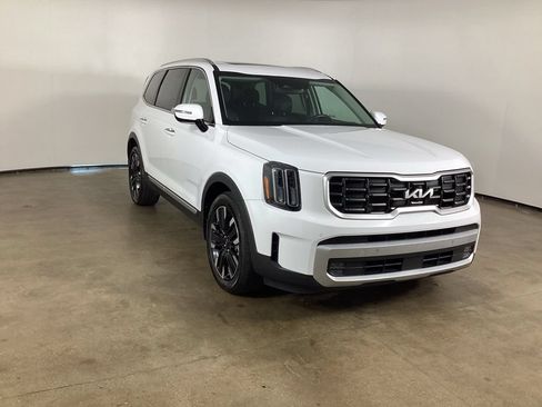 Used 2024 Kia Telluride SX X-Line AWD/4WD image 3