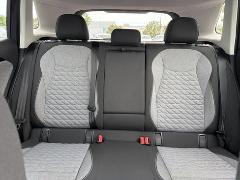 New 2025 Volkswagen Tiguan S FWD image 28