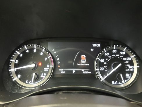 Used 2021 Toyota Highlander XLE AWD/4WD image 15