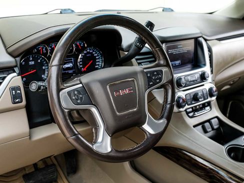 Used 2020 GMC Yukon SLE w/ SLE Value Package RWD image 18