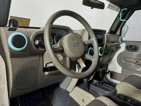 Used 2007 Jeep Wrangler Unlimited X w/ PWR Convenience Group AWD/4WD image 9