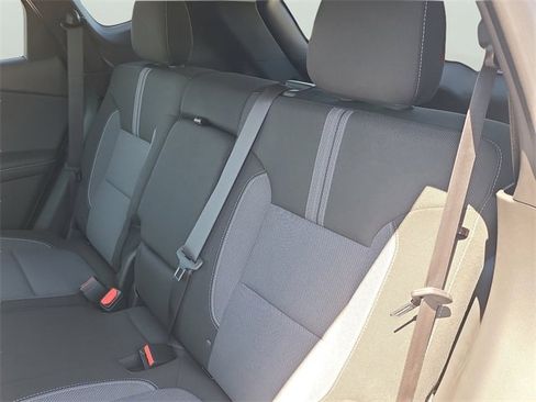 New 2026 Chevrolet Blazer LT image 9