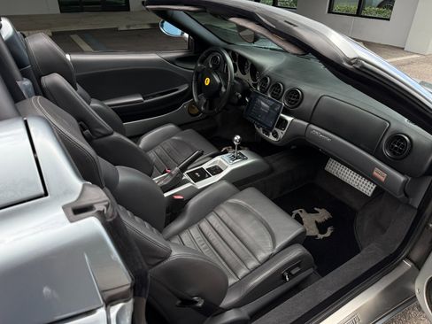 Used 2004 Ferrari 360 Spider image 32