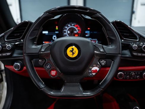 Used 2018 Ferrari 488 Spider image 49