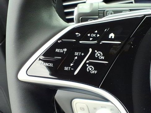New 2026 Mercedes-Benz GLE 350 4MATIC image 9