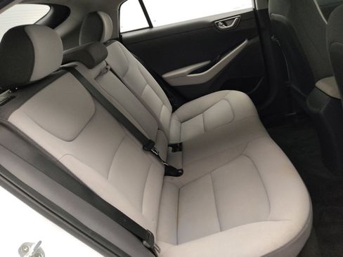 Used 2021 Hyundai Ioniq SE image 19