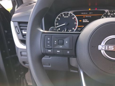 Certified 2023 Nissan Rogue SV FWD image 19