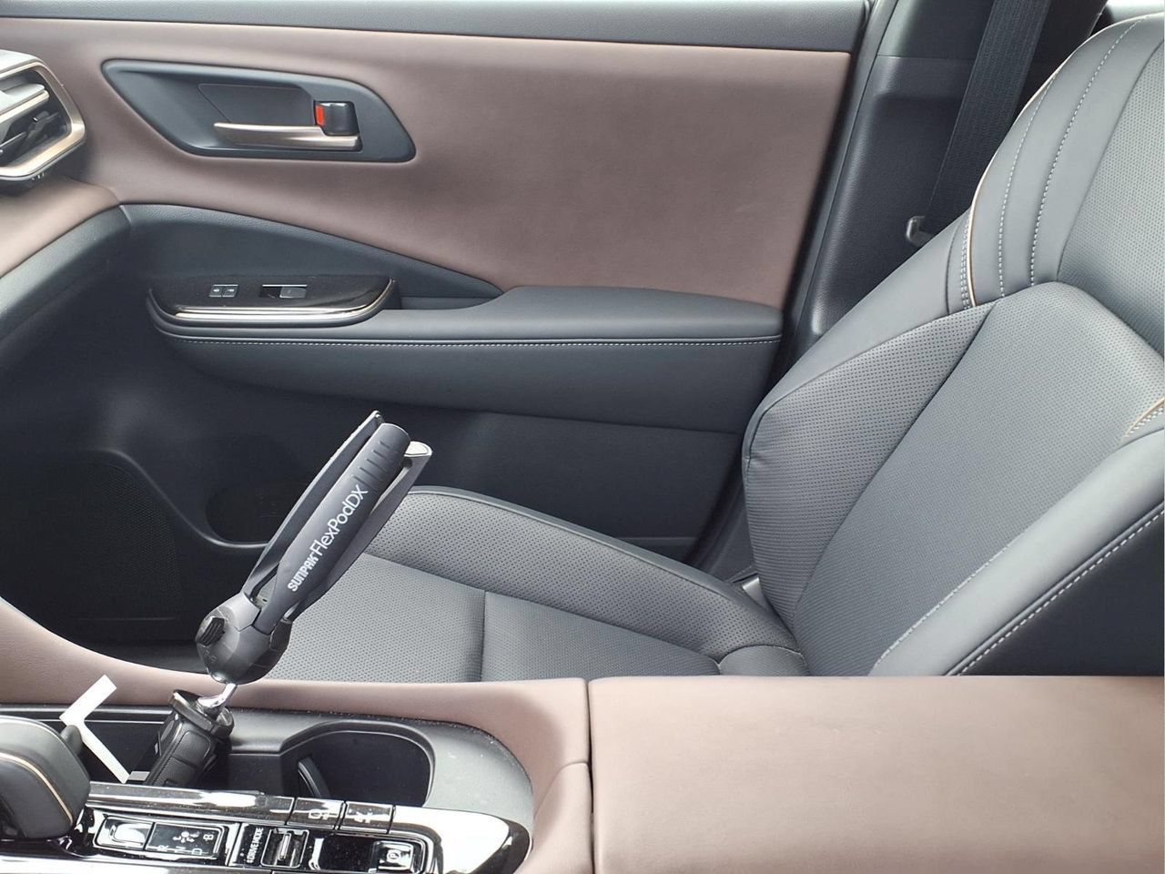 Certified 2024 Toyota Crown AWD/4WD image 13