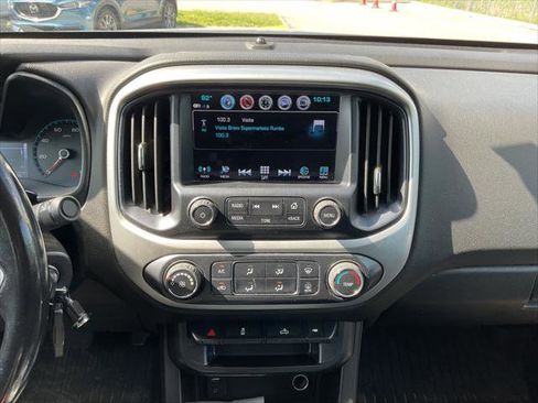 Used 2018 Chevrolet Colorado LT w/ LT Convenience Package RWD image 19