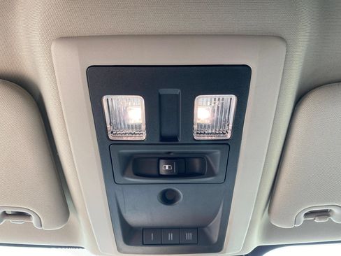 Used 2018 RAM 1500 Laramie w/ Convenience Group AWD/4WD image 20