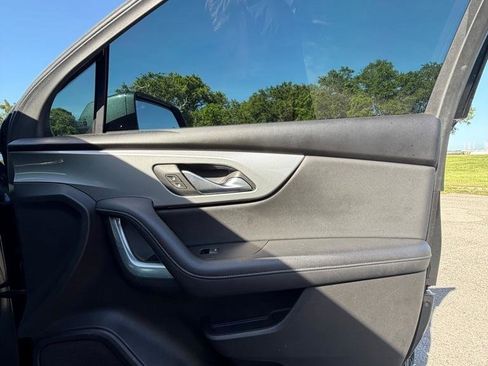 Used 2020 Chevrolet Blazer LT FWD image 14