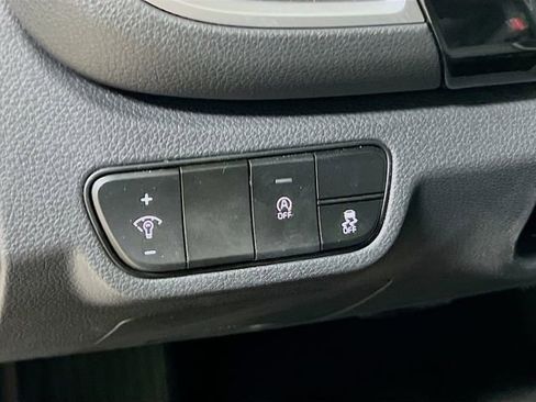 Certified 2025 Kia Seltos S image 10