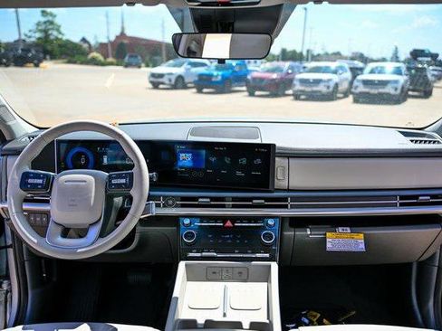 New 2026 Hyundai Santa Fe SE image 13