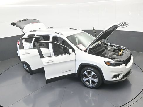 Used 2019 Jeep Cherokee Limited image 69