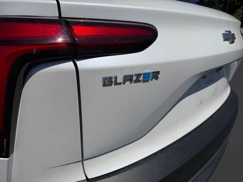 Used 2024 Chevrolet Blazer EV LT AWD/4WD image 34