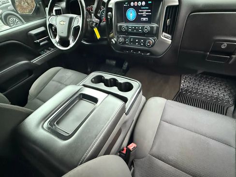 Used 2017 Chevrolet Silverado 1500 LT image 33