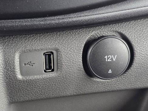 Used 2024 Ford E-Transit 148 High Roof image 6