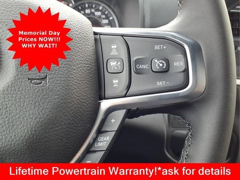 New 2026 RAM 3500 Big Horn AWD/4WD image 17