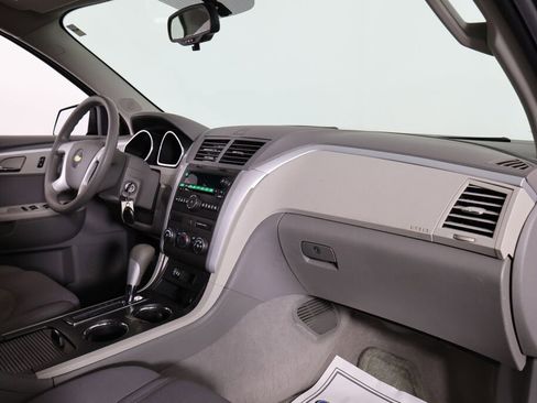 Used 2012 Chevrolet Traverse LS image 23