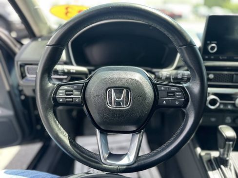 Used 2023 Honda Civic EX-L image 10
