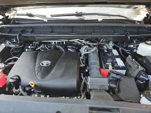 Used 2021 Toyota Highlander XSE image 7