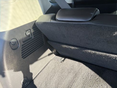 Used 2023 Nissan Armada Platinum w/ Captain's Chairs Package image 15