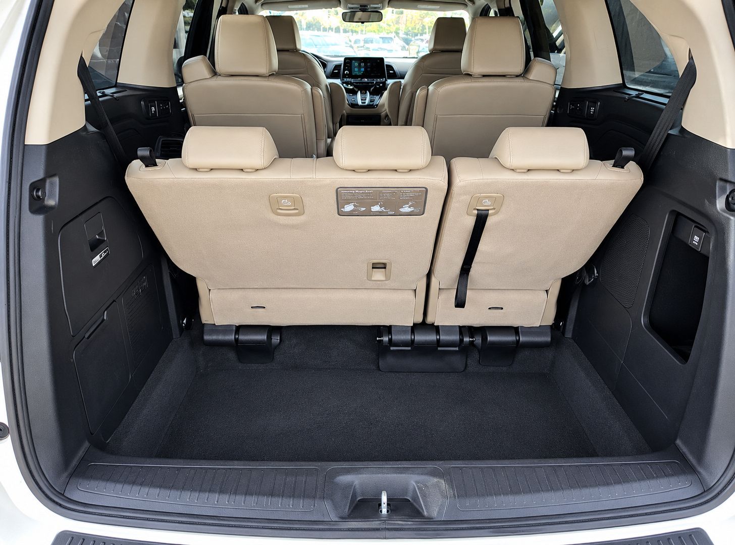 Used 2019 Honda Odyssey Elite image 12
