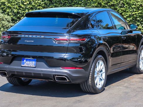 Used 2021 Porsche Cayenne Coupe AWD/4WD image 6