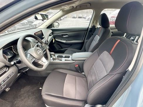 New 2025 Nissan Sentra SR image 9