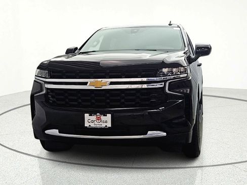 Used 2021 Chevrolet Suburban LS image 2