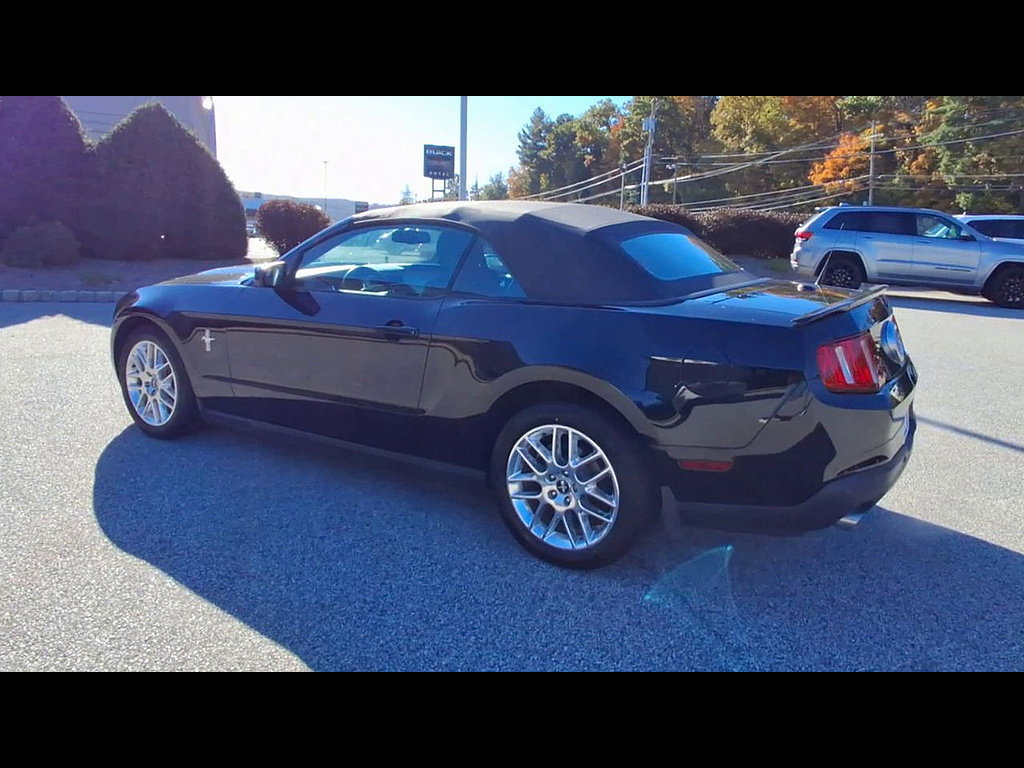 Used 2012 Ford Mustang Premium RWD image 6