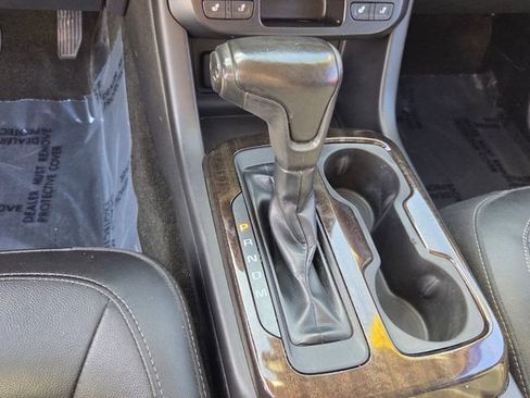 Used 2015 GMC Canyon SLT image 28