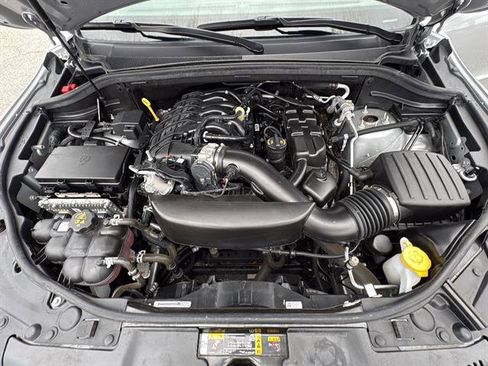 Used 2024 Dodge Durango GT RWD image 27