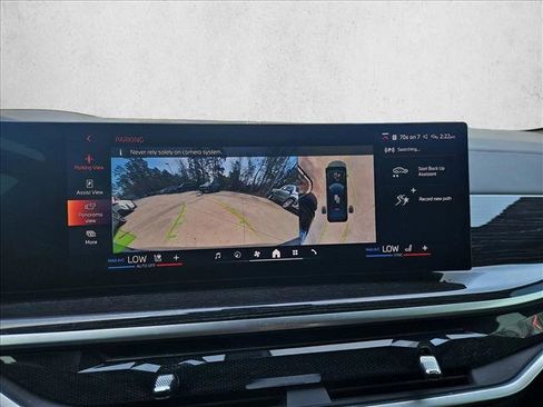 Used 2024 BMW X6 xDrive40i w/ Executive Package image 14