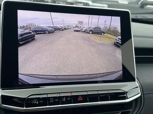 New 2026 Jeep Compass Latitude image 26