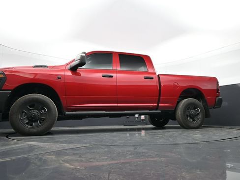 New 2026 RAM 2500 Tradesman AWD/4WD image 30