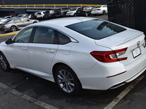 Used 2022 Honda Accord LX image 3