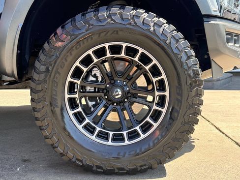 Used 2022 Ford F150 Raptor w/ Equipment Group 801A High AWD/4WD image 15