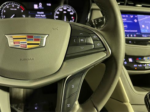 Used 2022 Cadillac XT5 Premium Luxury image 20
